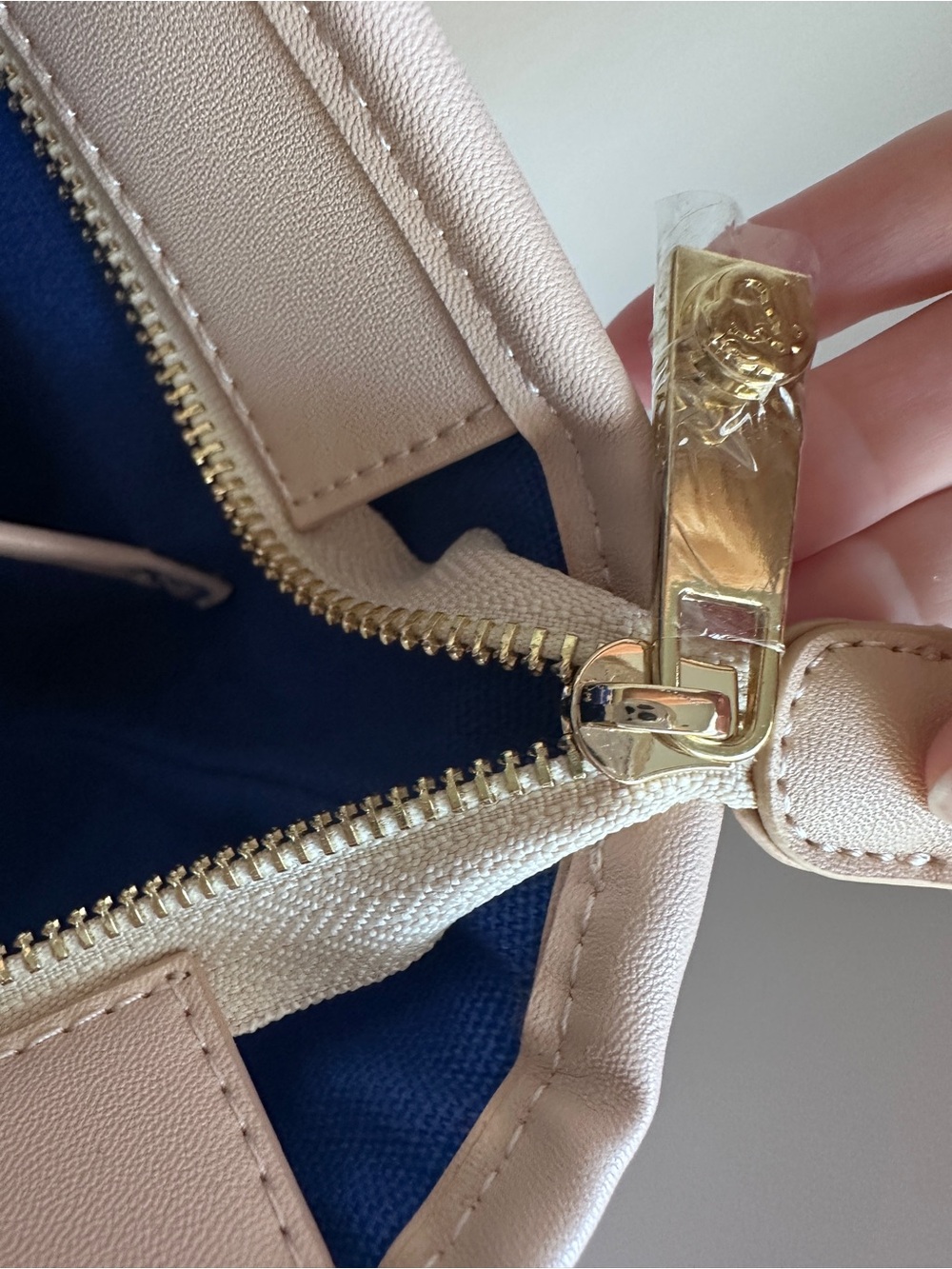 Spartina Southern California Tote with zipper - San Diego, Los Angeles - Picture 10 of 11